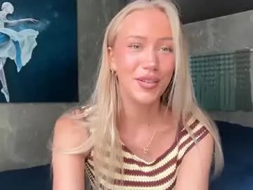 livslifee — let's try on some bikinis together goal: bikini try on  #bigboobs #blonde #18 #young #bigass [1397 tokens remaining]