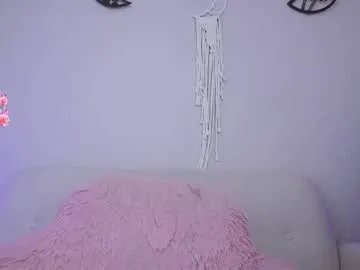 loveegirll on Chaturbate