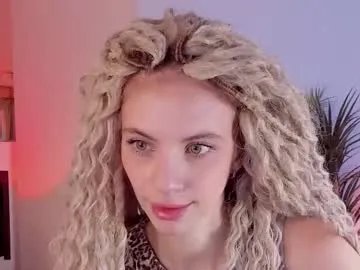 mia_silk on Chaturbate