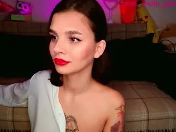 moto_ponchik on Chaturbate