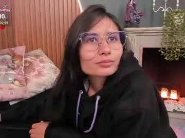 nayecloud on Chaturbate