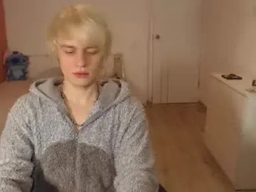 oliver_sweet_ — GOAL: cum cum cum [2400 tokens remaining] Welcome to my room! #21 #teen #young #smoke #twink