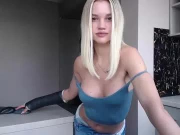 qeeensgambit on Chaturbate 