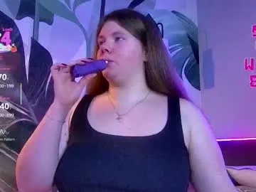 rubyvalen on Chaturbate