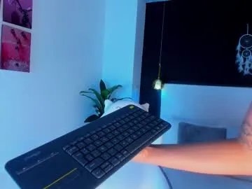 sabrina_f0xx on Chaturbate