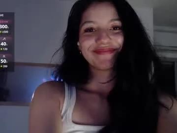 sophia_whispers on Chaturbate
