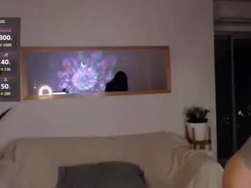 sophia_whispers on Chaturbate