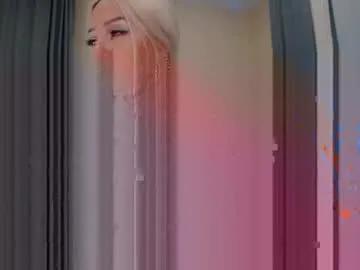 tremendous_blondie on Chaturbate