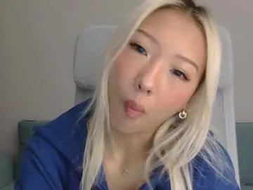 vivianwinters — Vivianwinters's room #young #petite #18 #asian #teen