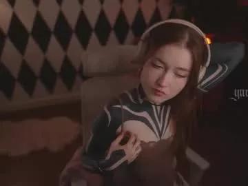 ynnenbrynn on Chaturbate 