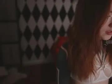 ynnenbrynn on Chaturbate 