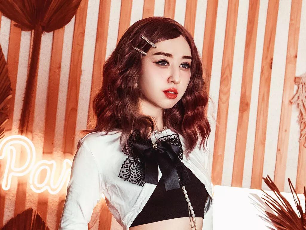 AllisonKron's avatar