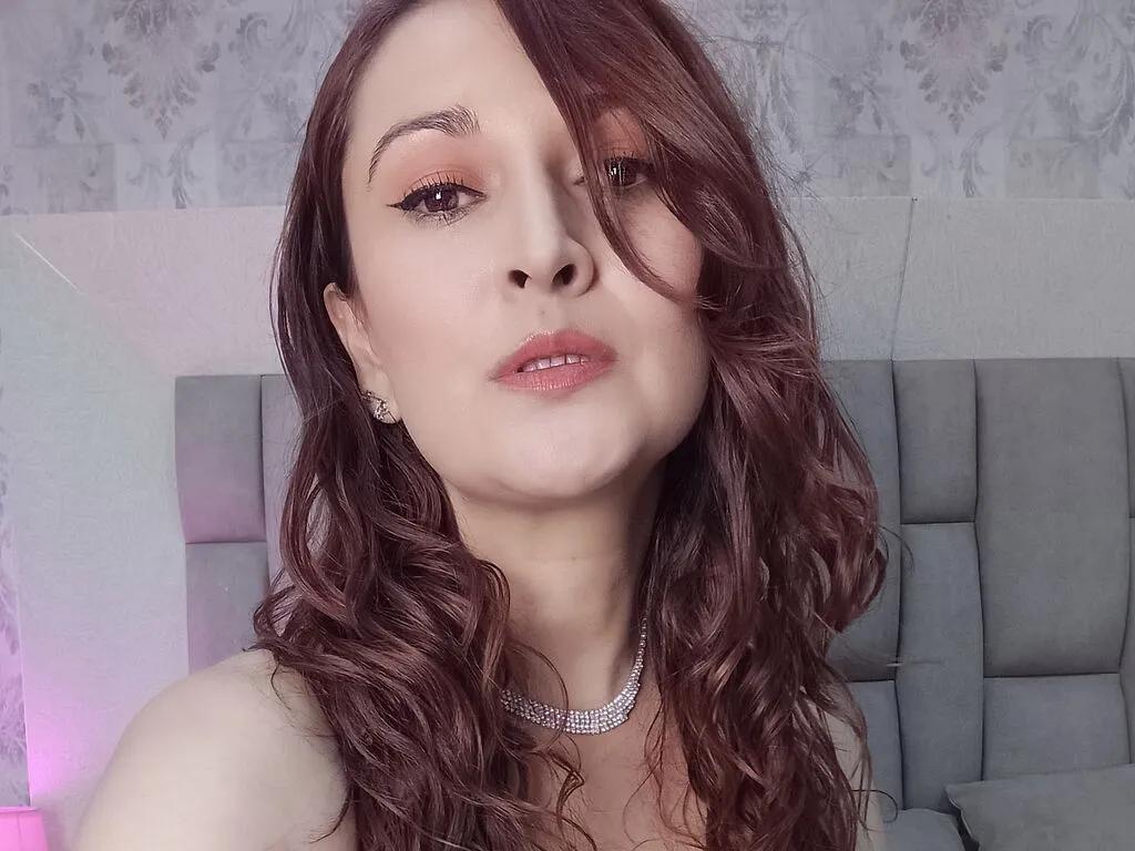 CharlotteeHarper's avatar