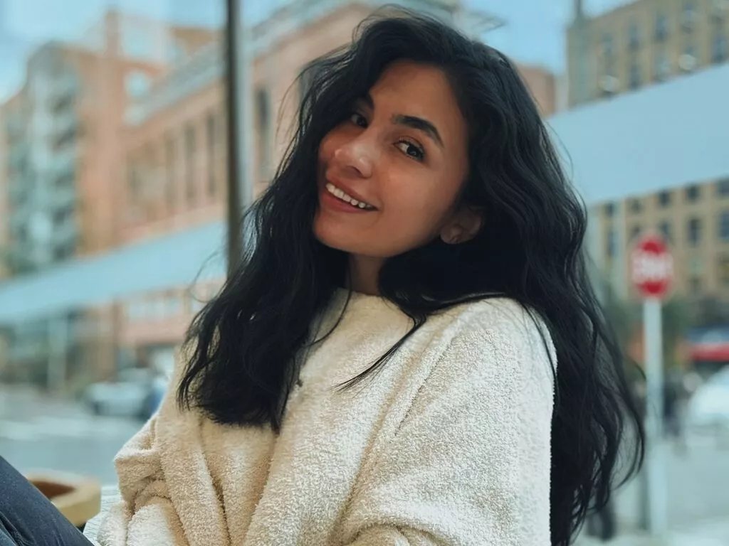 MarieLima — I like to talk about different topics or we can do different things in different places, don't get the wrong idea.